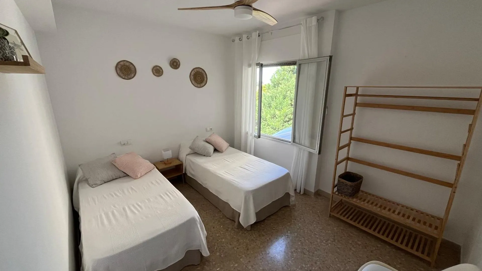 Moderno Apartamento Vacacional Deltebre