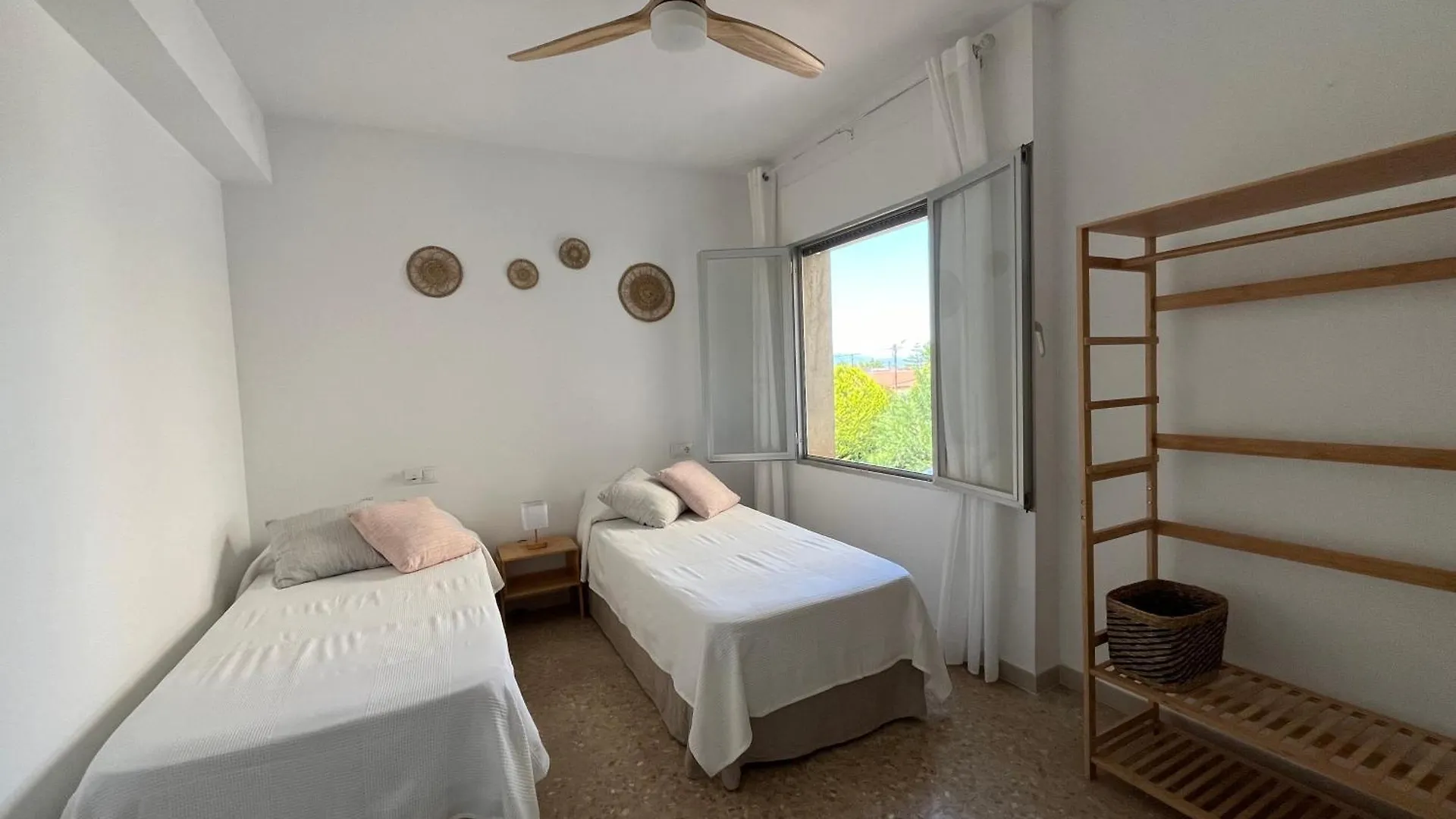 Moderno Apartamento Vacacional Deltebre Spain